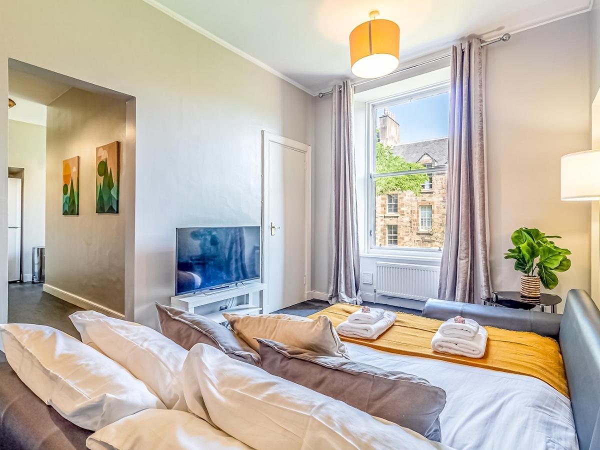 Pass The Keys Spacious And Homely Flat On The Royal Mile EDI Exterior foto