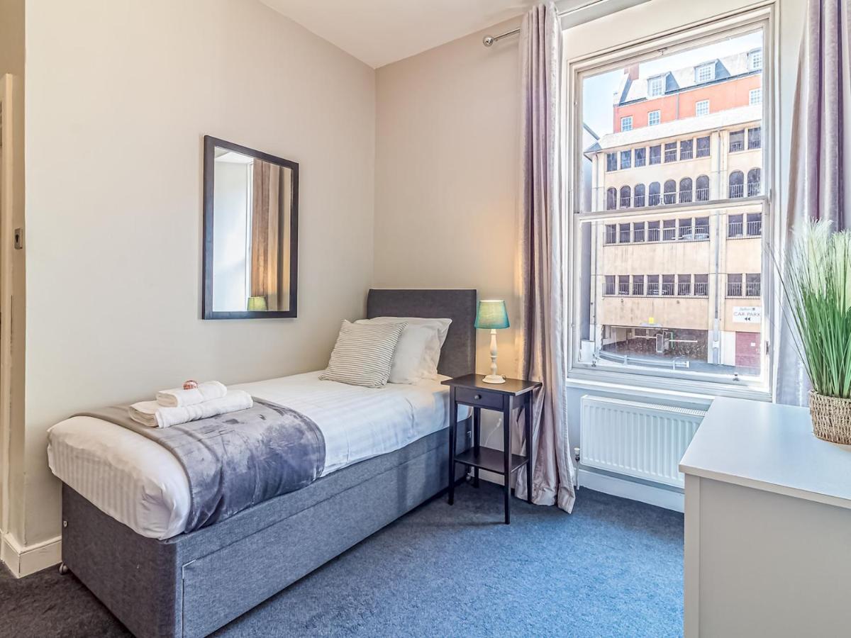 Pass The Keys Spacious And Homely Flat On The Royal Mile EDI Exterior foto