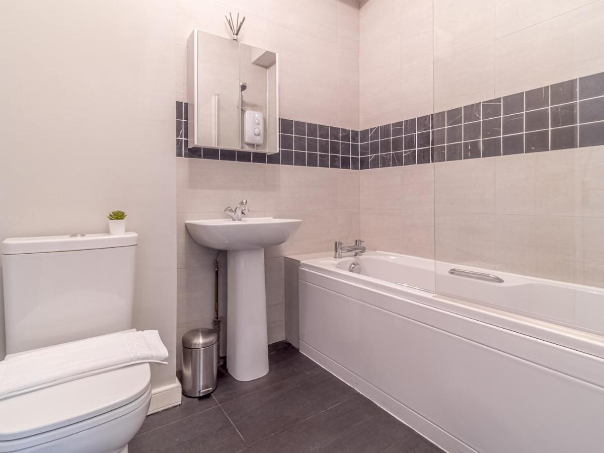 Pass The Keys Spacious And Homely Flat On The Royal Mile EDI Exterior foto